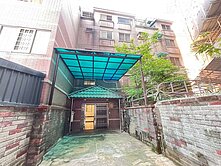 ★龍安商圈大別墅~超便宜富及帝社區(事故屋)