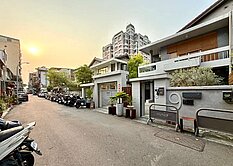 🔶狂降🔶專簽勤美公益精明商圈臨路低總價透天