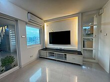 AB165-2EAT時尚館挑高宅【中信房屋張翔喆】