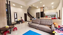 珊獨家❤️九曲帝寶8年屋｜大地坪孝親房美墅｜停3車