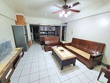 軟園旁低總價三房華廈＋平車，近學區、商圈、快速道路