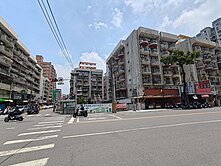 文山高中長庚正修湖濱春曉電梯需大整理