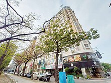  榮總福山核心★公園第一排★屋況極佳四房平移車位