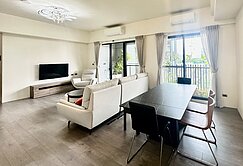 慶仁之間大兩房雙平車