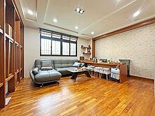 員林龍燈公園🔥大地坪🔥電梯別墅