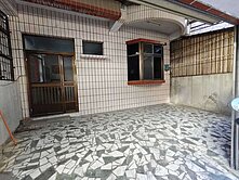 【大樓價入手車庫透天｜生活機能＋寧靜兼具】