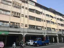 ｜瑞隆商圈｜臨15米路透天4樓店住