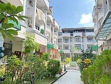 鬧中取靜的中庭別墅