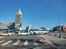 水湳經貿｜中央公園臨30米路｜愛買正對金透店