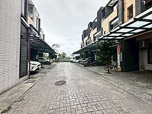 礁溪龍潭大面寬雙車位房美墅～台灣房屋小豬🐷