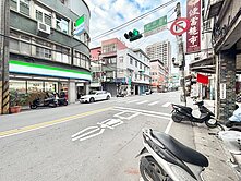 新莊路市區豐年商圈透天