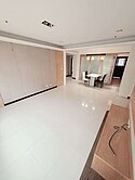 竹北核心地段｜竹北遠百商圈+勝利學區四房附平車