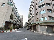 *安平市政溫馨三房+車位.鄰慈濟學區.