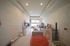 🏠專!前鎮親親京城高樓邊間二改一房/有車位