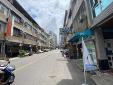 發-文化中心、英明商圈大地坪臨10米透天店住