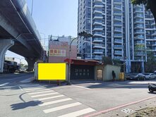 發-鳳甲重劃區南華一路上三角窗方正美建地