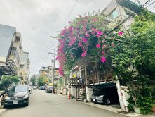 #東海藝術商圈朝南臨路五房別墅門口停車