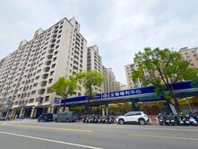 四品牌獨家★大墩明星學區★寧靜後棟2房.大休旅車位