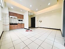 新婚成家首選低公設鄰三民高中捷運站兩房