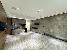 正熱河路 邊間臨路透天｜住商用｜室內裝修戶5房