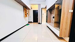 阿杰專任｜四季平安｜次頂樓2+1房平車稀有釋出