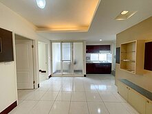 東區超低價三房平車