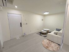 北區樓中樓超⼤露台景觀四房平⾞釋出
