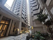  高雄宜居荷心苑高樓三房平車
