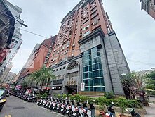 藝術國賓車位0936256079鄭S