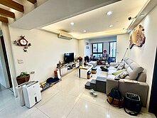 南區.鄉林凱薩.室內28坪.高樓三房平車