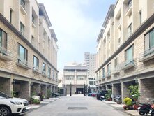 住商ㄚ偉~🏆【鄭仔寮朝北5房車墅｜社區型車墅】