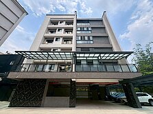 員山市區輕屋齡正兩房大露臺電梯華廈