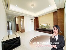 上安國小~勇建藝術館主附35坪邊間大3房平車