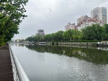 稀有河畔首排/前鎮之星輕軌3套房車庫透天