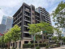 AB091信義ME套房附車位【中信房屋張翔喆】
