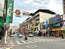 汐港湖買屋找阿國-東湖國小旁稀有一樓-可停車