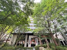 穩賺人潮財｜漢神百貨旁6米面寬雙平車店住