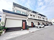 岡山✨竹圍商圈✨臨路大地坪孝親併排雙車墅