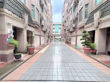 安平國小大面寬車墅
