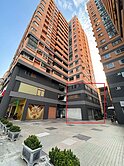 大昌義華邊間大面寬金店
