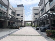 旗山邊間輕齡孝親車墅約8分到市區