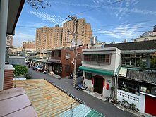 走路5分鐘到新光遠百_教師新村_地坪22坪朝南透天