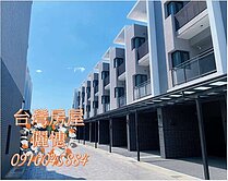 近國五全新河畔美景別墅