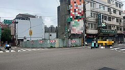 中興路旁燙金店地
