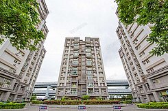 崇德隆盛河景高樓三房+坡車