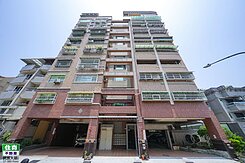 日月光*公園旁優質三房車位