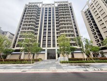 鳳山近五甲鳳翔學區全新 景觀裝潢2房平車