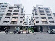 公益商圈旁｜西區稀有56坪｜大四房雙主臥｜萬壽公園