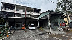 集集市區正民權路朝南雙車位透天店住