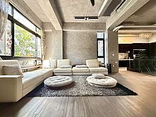 卓喬偉推專任｜全天管理｜佑崧鼎豐｜邊間百坪電梯別墅